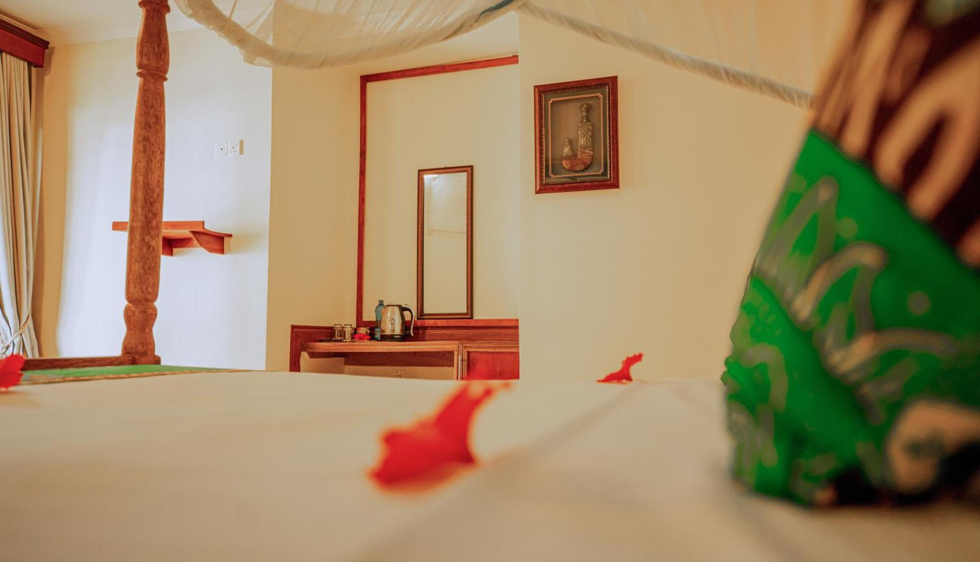 Sansi Kae Beach Resort Michamvi エクステリア 写真