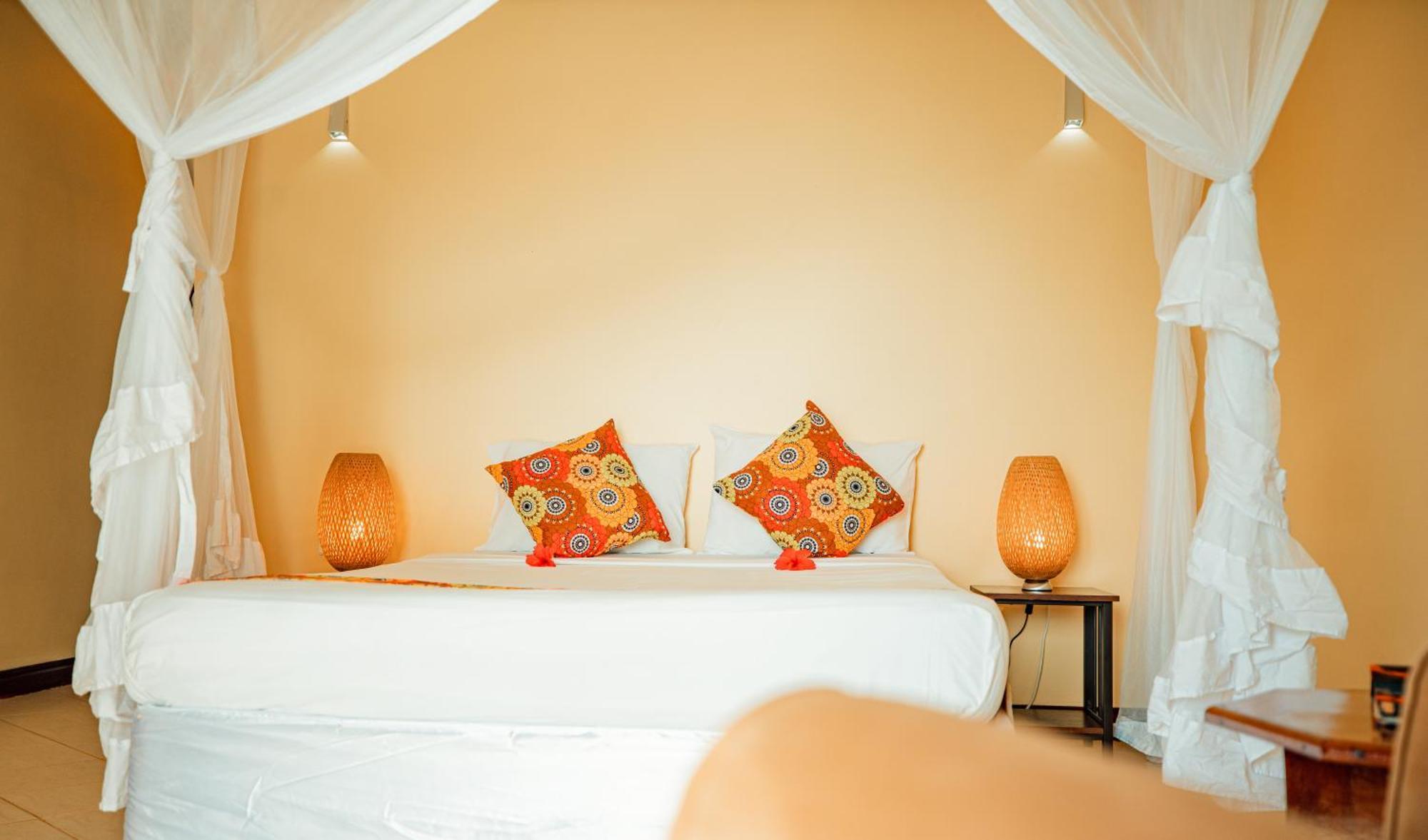 Sansi Kae Beach Resort Michamvi エクステリア 写真