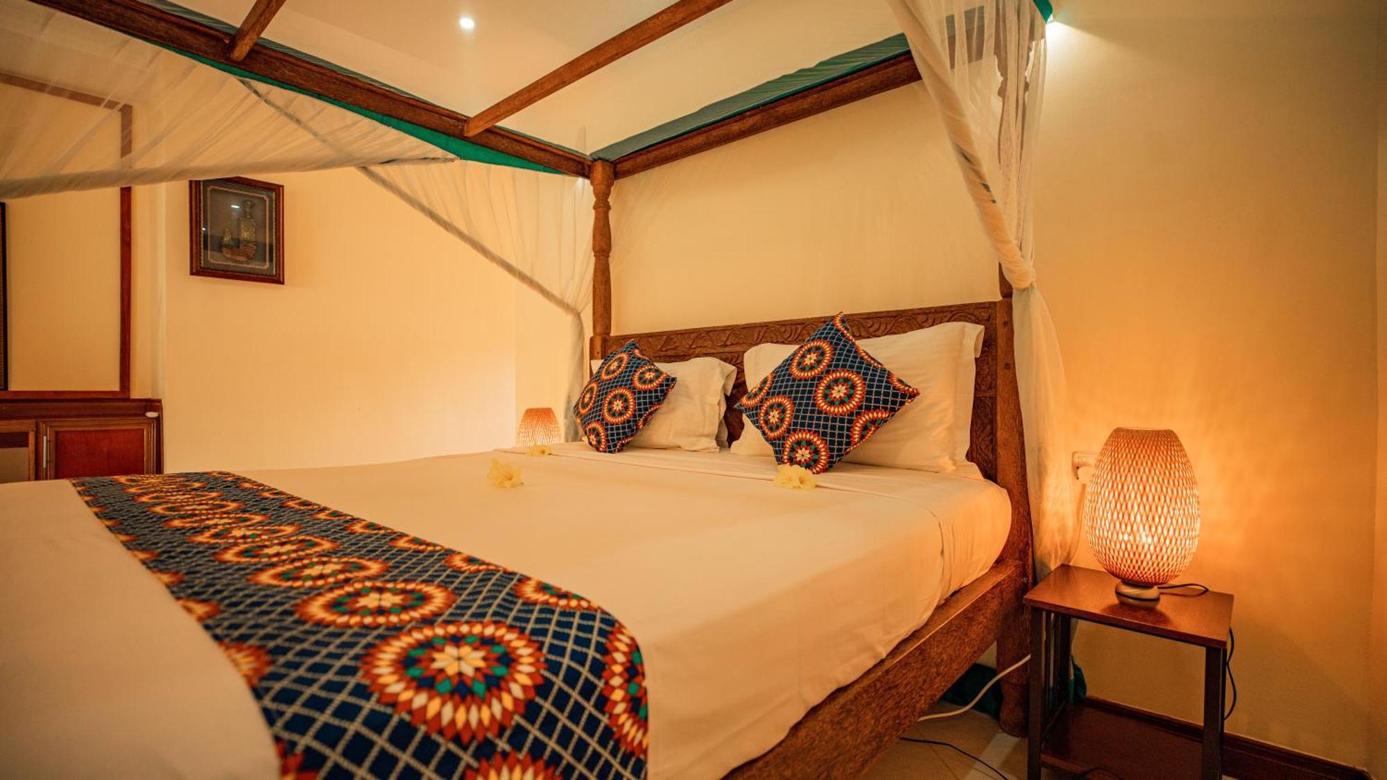 Sansi Kae Beach Resort Michamvi エクステリア 写真