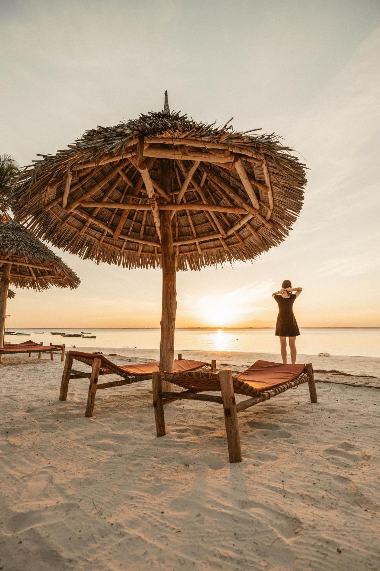 Sansi Kae Beach Resort Michamvi エクステリア 写真