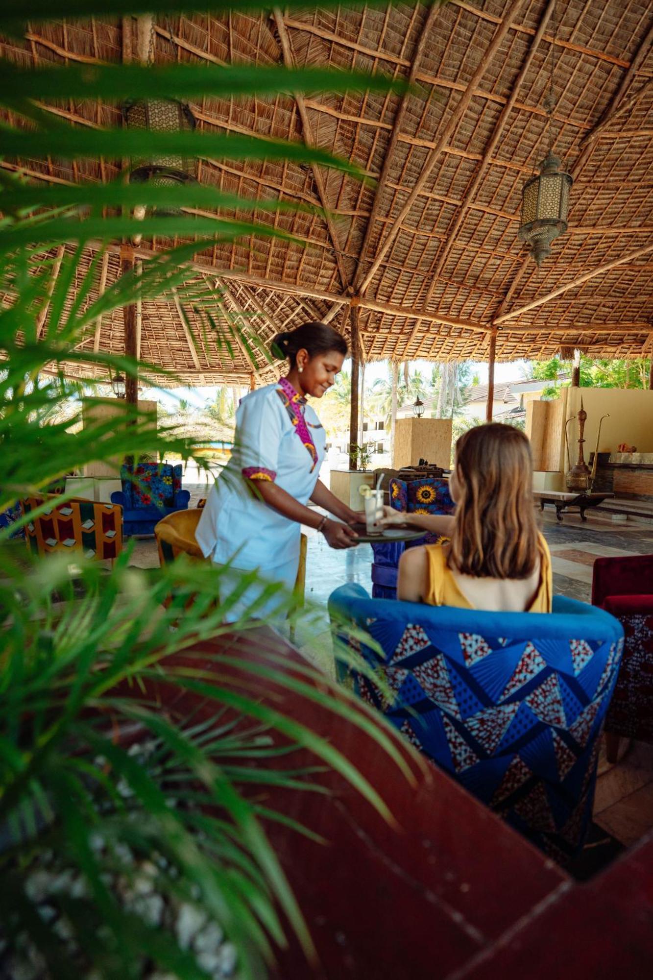 Sansi Kae Beach Resort Michamvi エクステリア 写真
