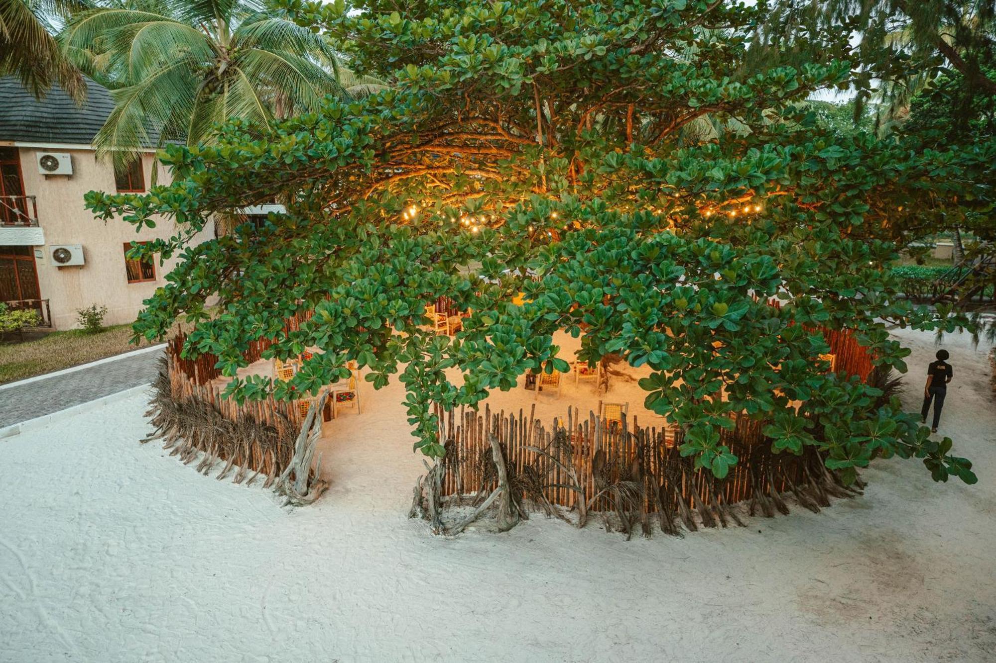 Sansi Kae Beach Resort Michamvi エクステリア 写真