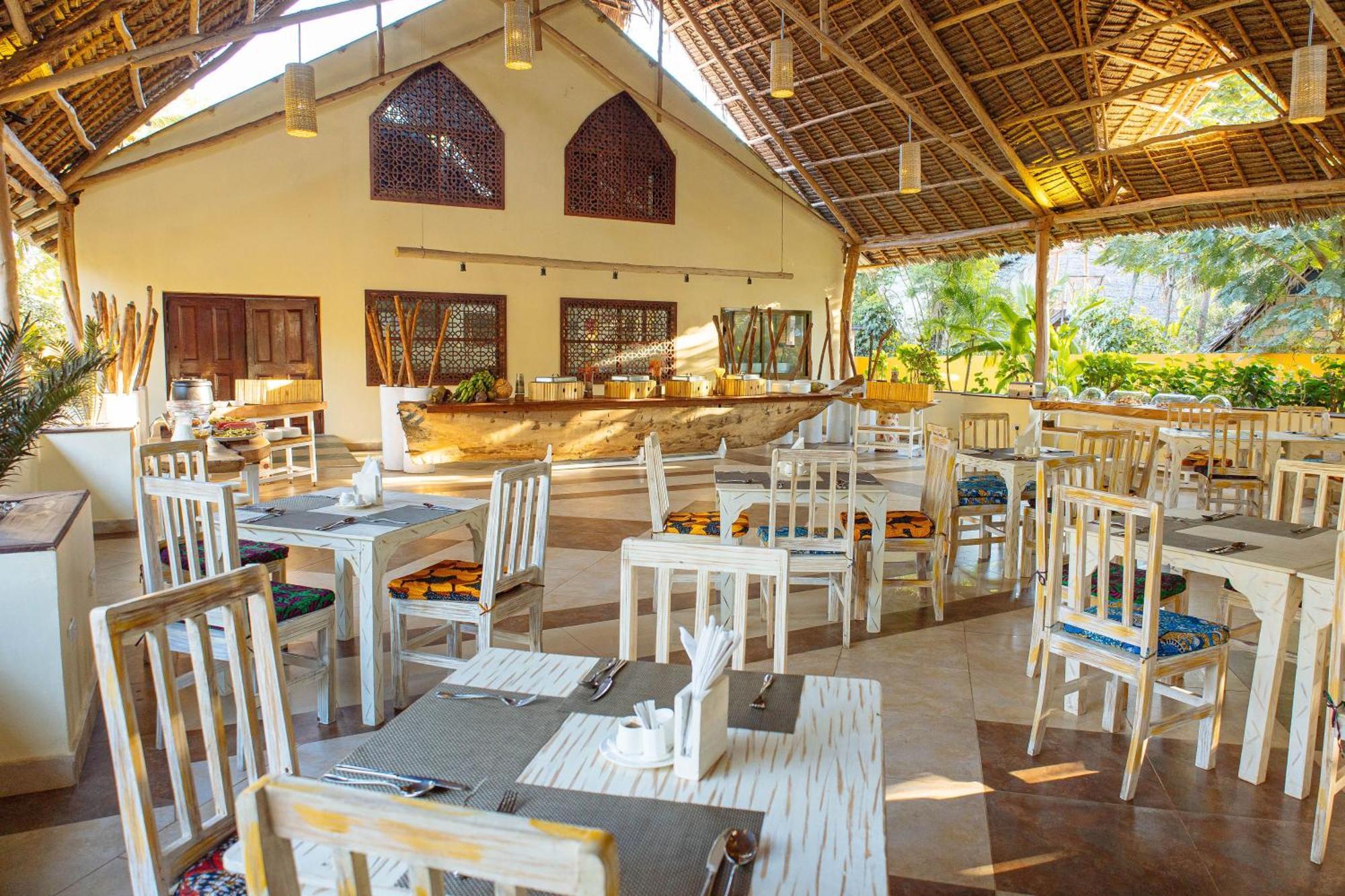 Sansi Kae Beach Resort Michamvi エクステリア 写真